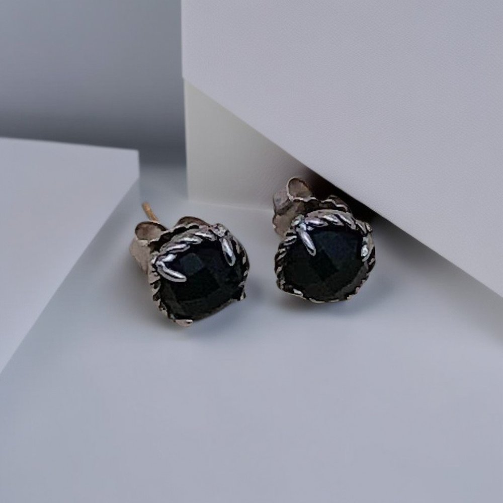 Petite  Stud Earrings in Sterling Silver with Black Orchid
